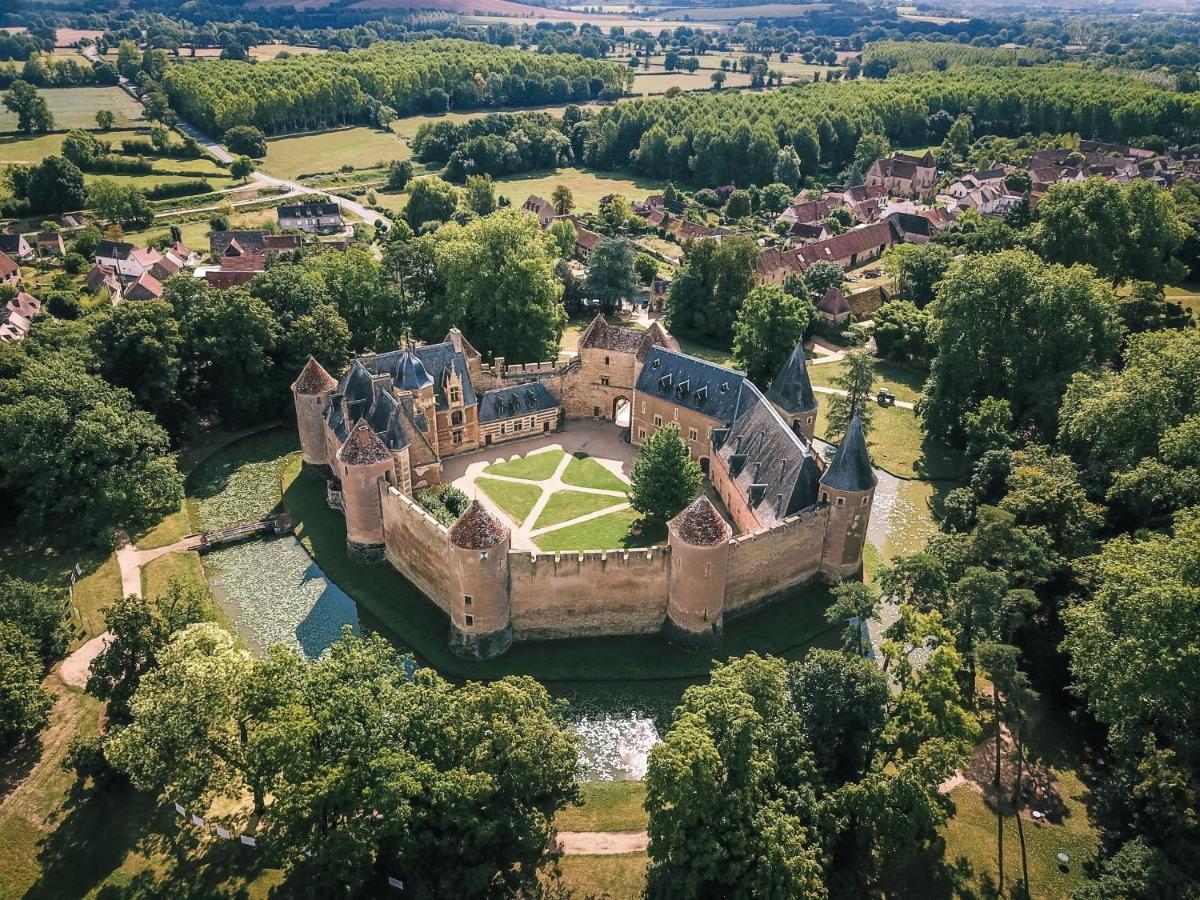 Chateau D'Ainay-Le-Vieil 外观 照片